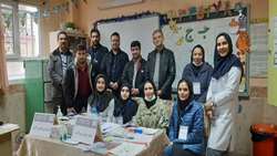 حضور فعال کارکنان شبکه بهداشت ری در رزمایش جهادی محلات کمتر برخوردار در مدرسه شهید سلیمی کهریزک